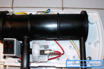 Atmor Basic 3,5 KW, insidan. Atmor Basic 3,5 KW, insidan.