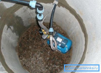 Betong är det mest populära materialet för konstruktion av hydrauliska konstruktioner. Betong är det mest populära materialet för konstruktion av hydrauliska konstruktioner.