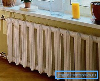 Stor gjutjärn radiator Stor gjutjärn radiator
