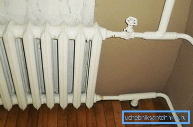 Järnbatterier är förmodligen bekanta för varje person som växte upp i ett sovjetiskt byggt hus.