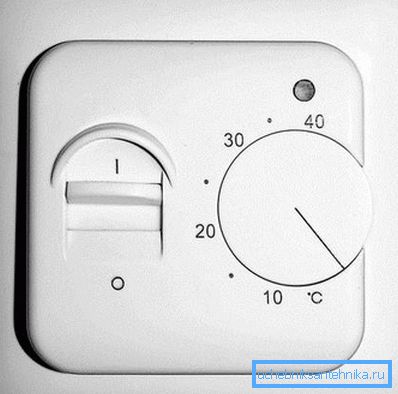 Elektromekanisk termostat.