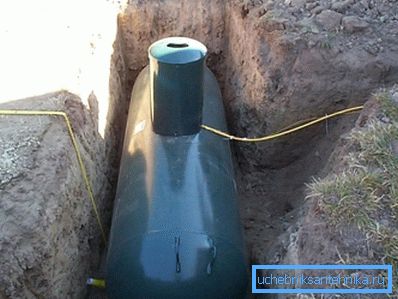 Om byn inte förgasas, kan en stor plastbehållare användas som personlig gaslagring.