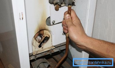 Om flamman är borta, kan du behöva rengöra gasröret. Om flamman är borta, kan du behöva rengöra gasröret.