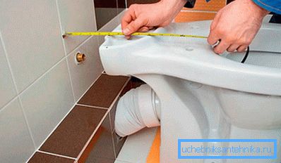 Om du gör ett misstag i beräkningarna kommer det att vara svårt att installera enheten i toaletten Om du gör ett misstag i beräkningarna kommer det att vara svårt att installera enheten i toaletten