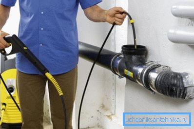 Generator för vattenförsörjning under tryck.