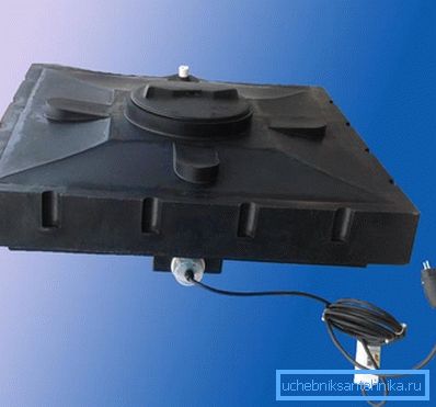 Plastprodukt med inbyggd PETN Plastprodukt med inbyggd PETN