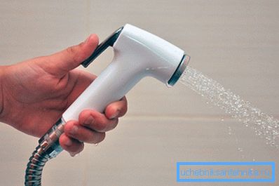 Produkter som är utrustade med en ventil ökar komforten betydligt, eftersom det är väldigt bekvämt och praktiskt att använda dem.