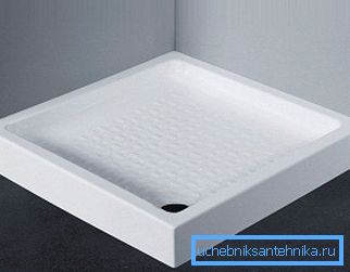 Keramisk skål