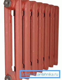 Klassisk gjutjärn radiator