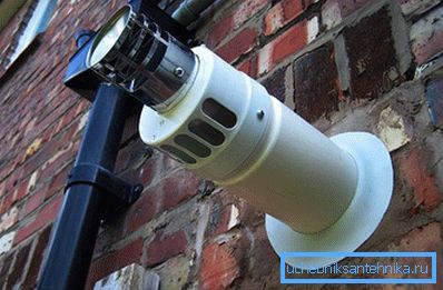 Koaxial skorsten för gaspanna