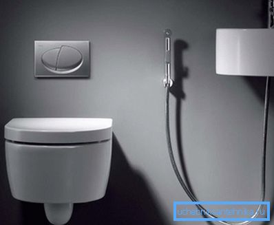 Hygienisk duschuppsättning med mixer, gjord i samma stil som resten av VVS