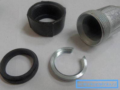 Kompressionsadapter från 1/2 tums diameter rör till rörtråd med samma diameter. Kompressionsadapter från 1/2 tums diameter rör till rörtråd med samma diameter.