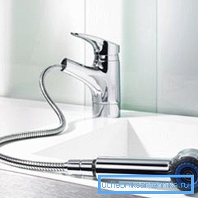 Design med en märklig dusch, vilket underlättar driften
