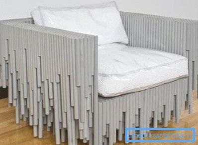Stolen, tillverkad av polypropenmaterial, har ett originellt utseende, men har samtidigt en hög kostnad, eftersom tillverkningen kräver ett stort antal rör och speciellt lim Stolen, tillverkad av polypropenmaterial, har ett originellt utseende, men har samtidigt en hög kostnad, eftersom tillverkningen kräver ett stort antal rör och speciellt lim