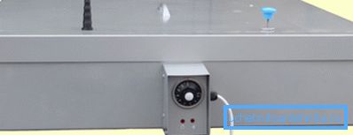 Metalltank med uppvärmd dusch för landet