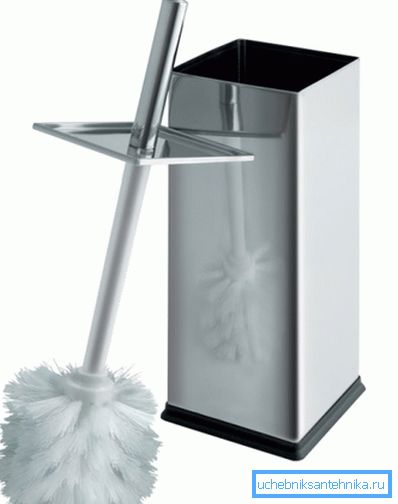 Metallborste är dyrare, men det är mer hållbart och slitstarkt