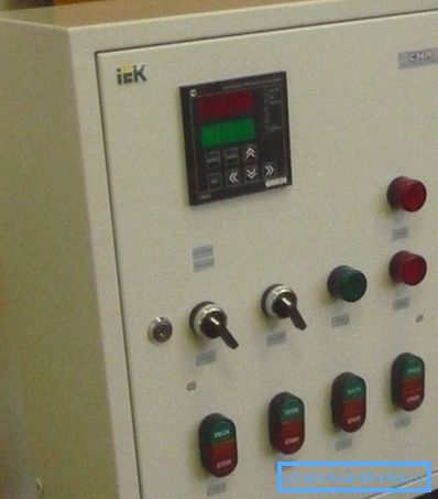 Metallventilationskontrollbox
