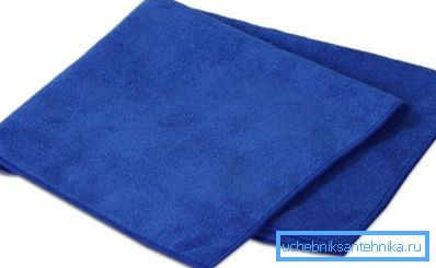 Microfiber absorberar helt fukt och tar bort olika föroreningar. Microfiber absorberar helt fukt och tar bort olika föroreningar.