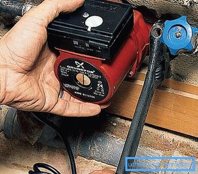 Installationen av enheten är ganska enkel. Installationen av enheten är ganska enkel.