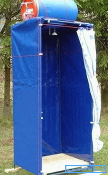 Du kan köpa ett komplett system som redan har ett uppvärmt duschbad