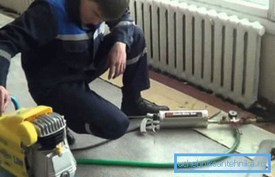 Vid värmekretsens foto - hydropneumatiska spolning Vid värmekretsens foto - hydropneumatiska spolning