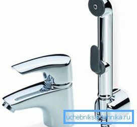 På bilden: Systemet skiljer sig från en vanlig mixer, eftersom den innehåller en speciell vattenburk med flexibelt fodrar