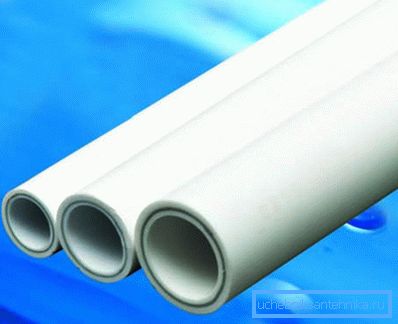 Bilden visar produkter gjorda av polypropen för kommunikation.