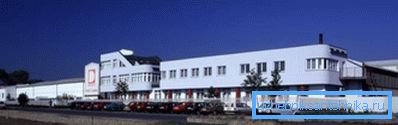 På bilden - företagets produktionscentrum