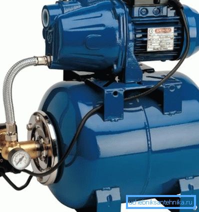 Pumpstation med egen hydroaccumulator. Pumpstation med egen hydroaccumulator.