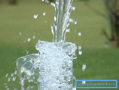 Rengöring brunnen kommer att förbättra vattenförsörjningen och förbättra vattenkvaliteten.