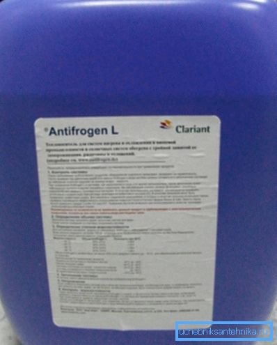 En av frostskyddsmedel av högsta kvalitet från företaget Clariant.