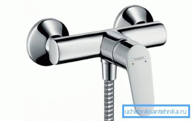 Single lever dusch mixer