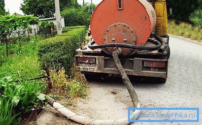 1239 Pumpning av lastbilen