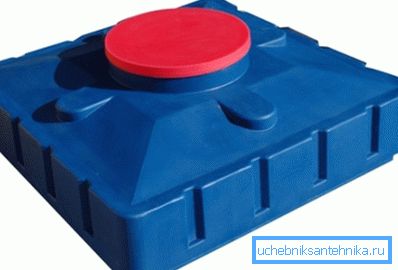 Plastbehållare för utomhusdusch