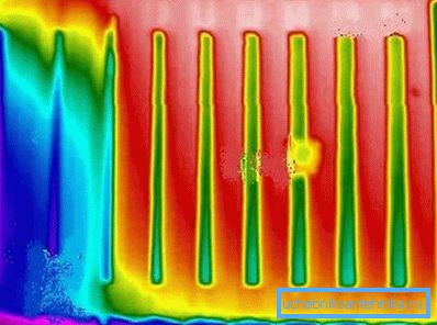 Det framgår tydligt av batteriet termogram att ändsektionerna nästan inte fungerar Det framgår tydligt av batteriet termogram att ändsektionerna nästan inte fungerar