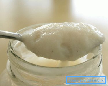 Under fermentering släpps koldioxid ut. Under fermentering släpps koldioxid ut.