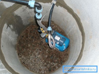 Med lågt grundvatten installerar vi en station i däck.