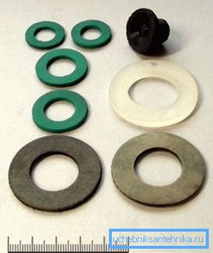 När du demonterar strukturen, bör du omedelbart ta hand om att ha en komplett uppsättning gummi- eller silikonförseglingar tillgängliga, vilket måste ändras utan att misslyckas.