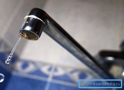 Vid allvarliga avvikelser från hygieniska normer stannar vattenförsörjningen.