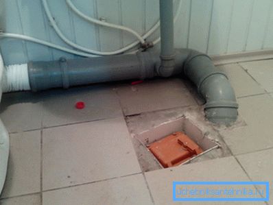 När du väljer installationsplatsen är det nödvändigt att tillhandahålla gratis åtkomst till enheten för planerat underhåll och reparation. När du väljer installationsplatsen är det nödvändigt att tillhandahålla gratis åtkomst till enheten för planerat underhåll och reparation.
