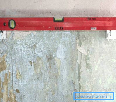 Kontrollera fästenas placering Kontrollera fästenas placering