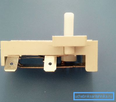 Justerbar bimetalltermostat. Justerbar bimetalltermostat.