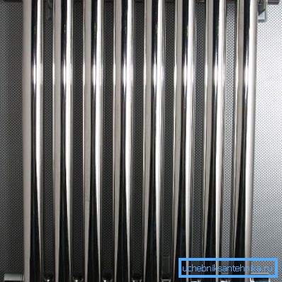 Strålningsradioen förlorar till aluminium i värmeöverföring med hälften. Strålningsradioen förlorar till aluminium i värmeöverföring med hälften.