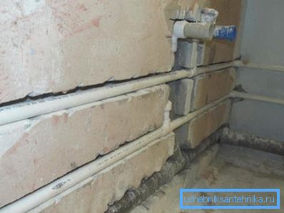 Hidden laying of polypropylen pipeline