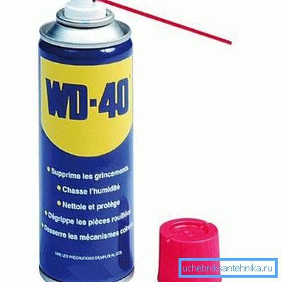 WD-40 fett. Fråga i autobutiker.