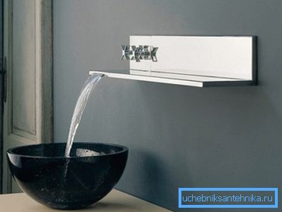 Blandaren med en hylla.