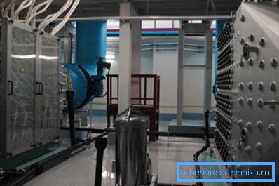 UV-behandlingsstation. UV-behandlingsstation.