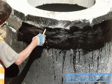 Samband mellan elementen måste smörjas med bitumen.