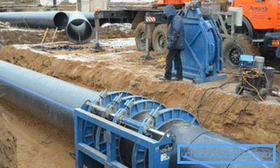 Buttsvetsning av HDPE-rör. Buttsvetsning av HDPE-rör.