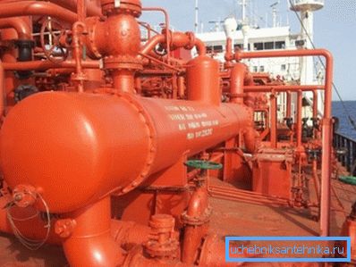 Liquefied tanker.